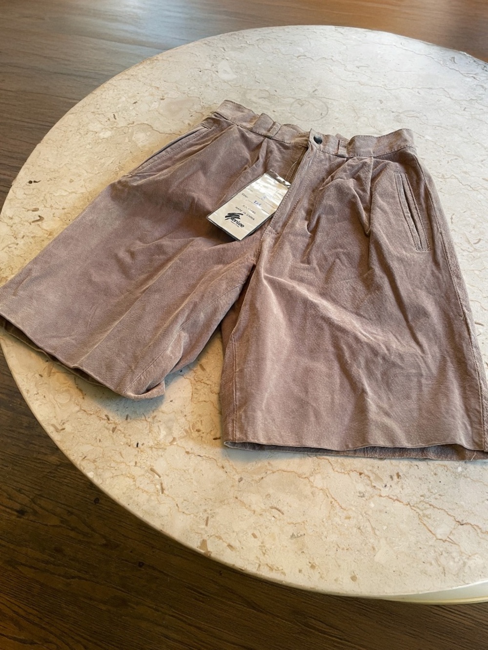 NWT Vintage Baggy High waisted Leather Suede Bermuda shorts Tan Sz 8